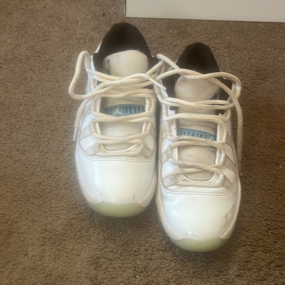 Air Jordan 11 low retro size 1y